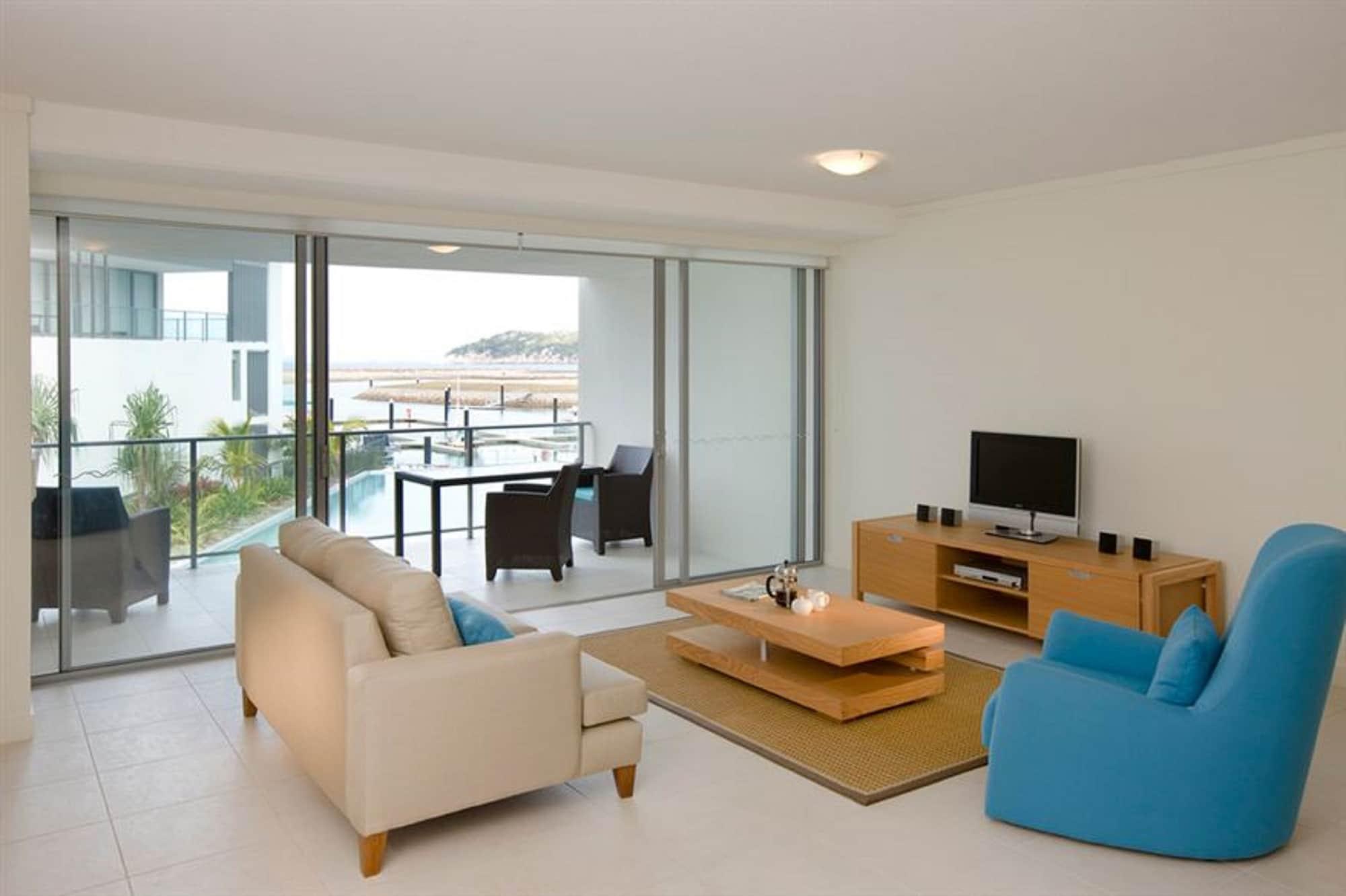 Hotel Peppers Blue on Blue à Nelly Bay Extérieur photo Living room