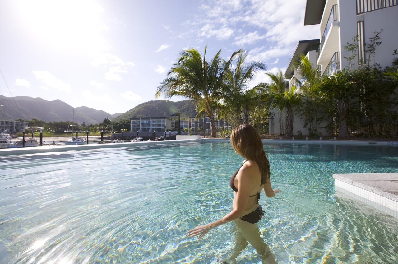 Hotel Peppers Blue on Blue à Nelly Bay Extérieur photo Infinity pool at Peppers Beach Club Resort, Port Douglas, Queensland, Australia